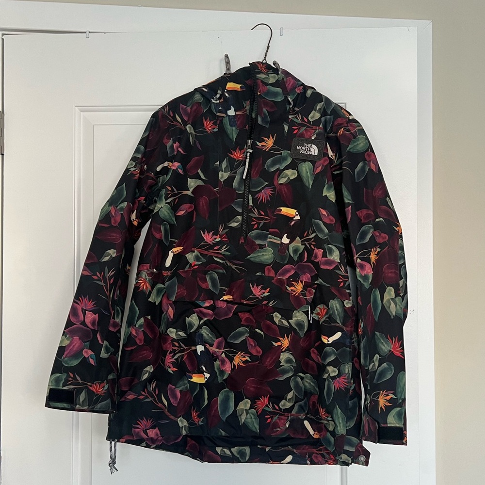 North face Ski snow and rain jacket | Hooded
